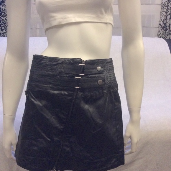 Seductions Dresses & Skirts - NWOT Seductions black shiny zip front mini skirt